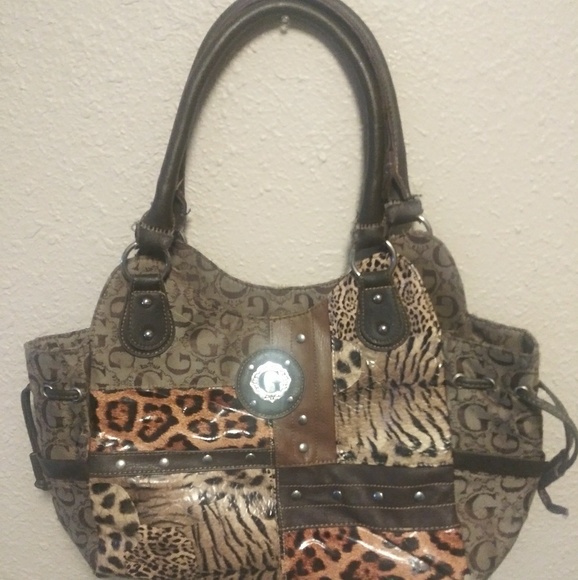 Lg Guess Handbag - Picture 2 of 3